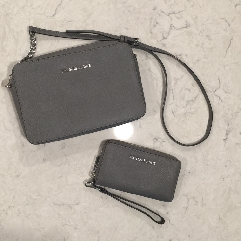 Michael Kors Purse & wallet - Picture 2 of 6